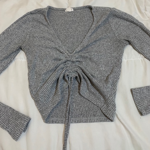 Scrunch tie top - Picture 3 of 3